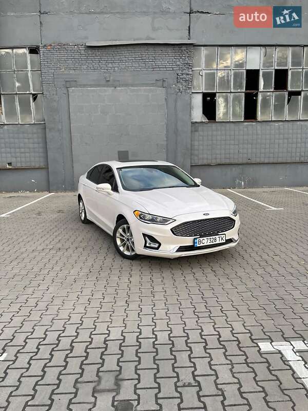 Седан Ford Fusion 2019 в Ивано-Франковске