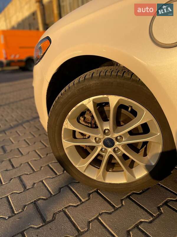 Седан Ford Fusion 2019 в Ивано-Франковске