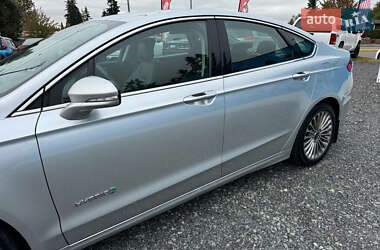 Седан Ford Fusion 2014 в 