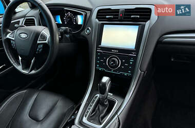 Седан Ford Fusion 2014 в 