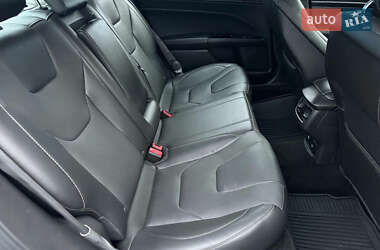 Седан Ford Fusion 2014 в 