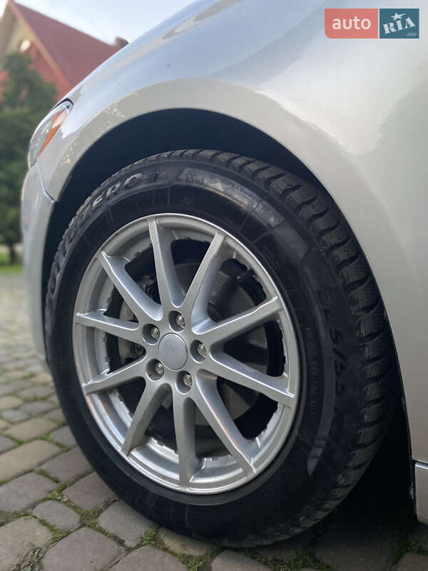 Седан Ford Fusion 2014 в Чернівцях фото 15 Седан Ford Fusion 2014 в Чернівцях