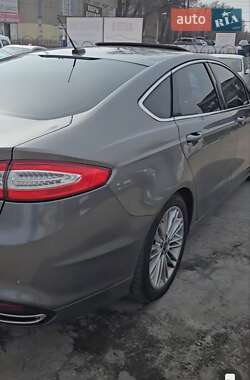 Седан Ford Fusion 2013 в 