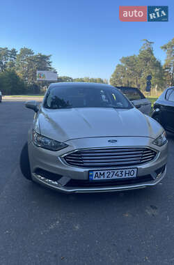 Седан Ford Fusion 2016 в Тараще