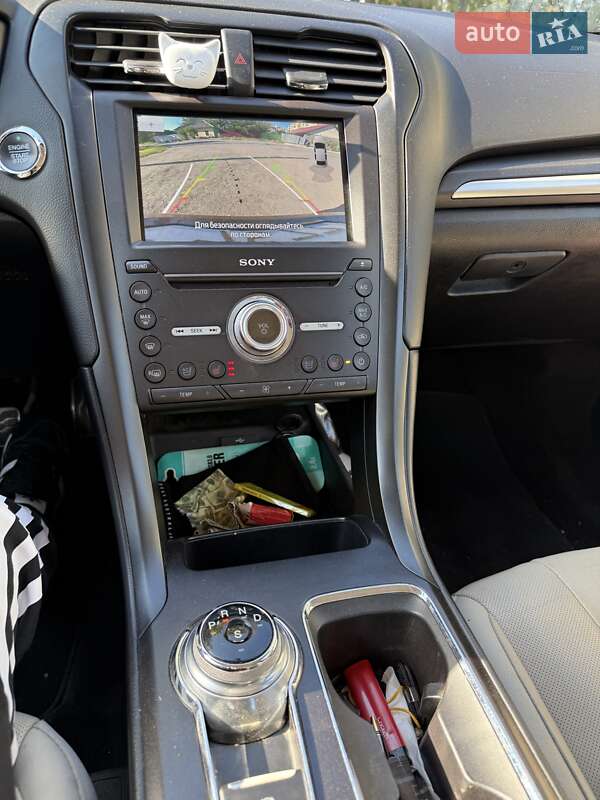 Седан Ford Fusion 2017 в Рені