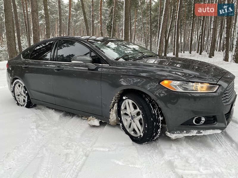 Ford Fusion 2015