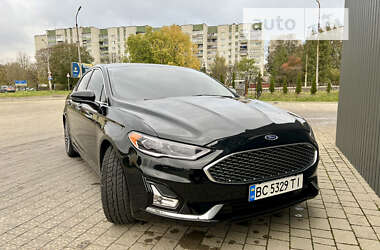 Седан Ford Fusion 2017 в Дрогобыче