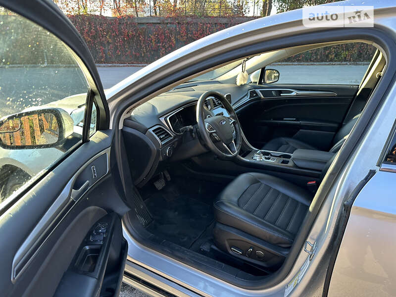 Седан Ford Fusion 2017 в Днепре