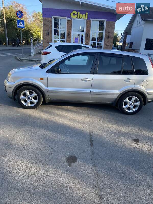 Хэтчбек Ford Fusion 2008 в Ивано-Франковске