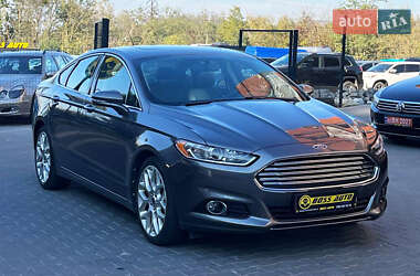 Седан Ford Fusion 2013 в Чернівцях