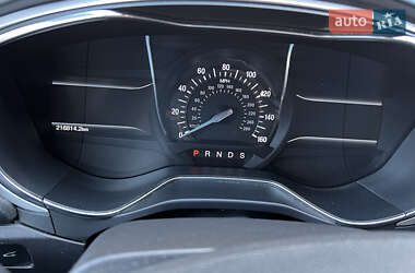 Седан Ford Fusion 2015 в 