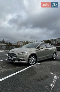 Седан Ford Fusion 2014 в 