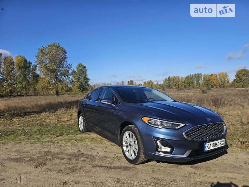 Седан Ford Fusion 2019 в Киеве