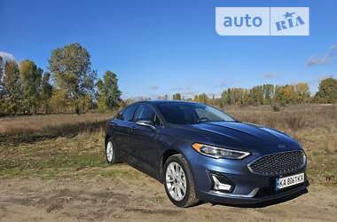 Седан Ford Fusion 2019 в Киеве