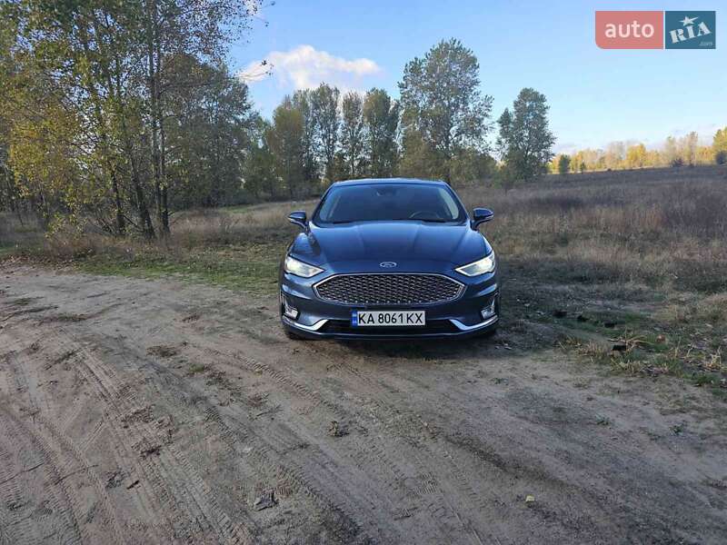 Седан Ford Fusion 2019 в Києві
