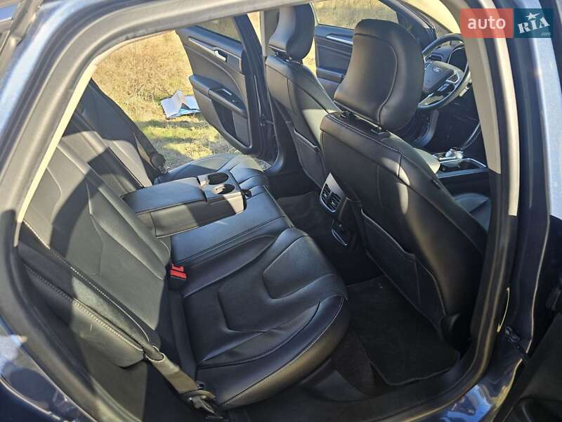Седан Ford Fusion 2019 в Києві