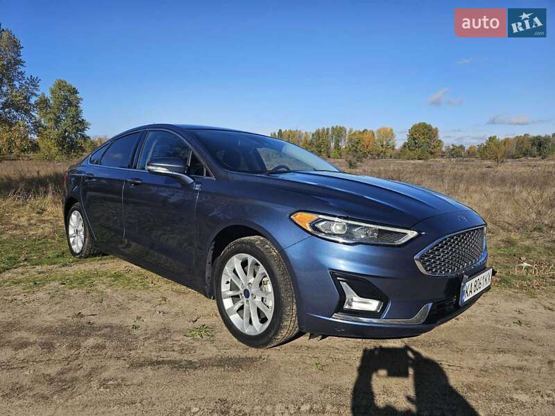 Седан Ford Fusion 2019 в Києві