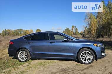 Седан Ford Fusion 2019 в Киеве