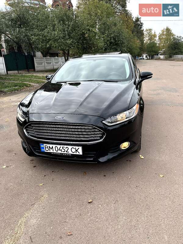 Седан Ford Fusion 2015 в Тростянці