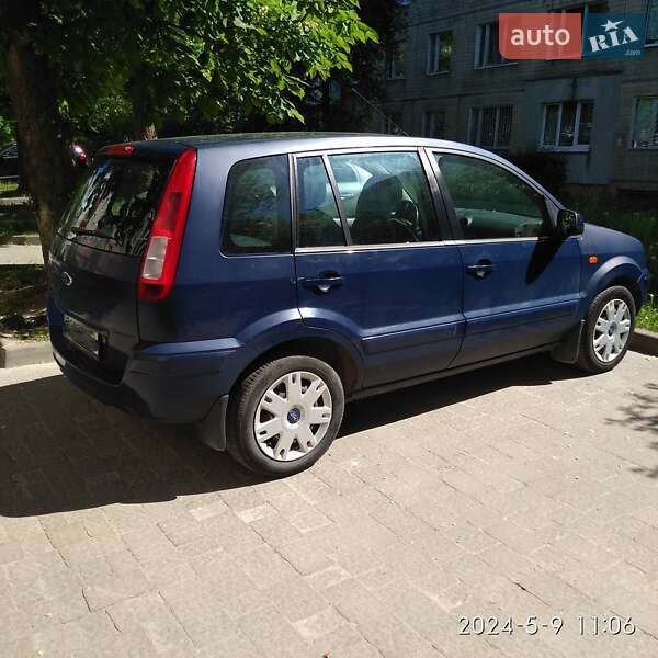 Хэтчбек Ford Fusion 2010 в Львове