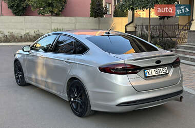 Седан Ford Fusion 2016 в 