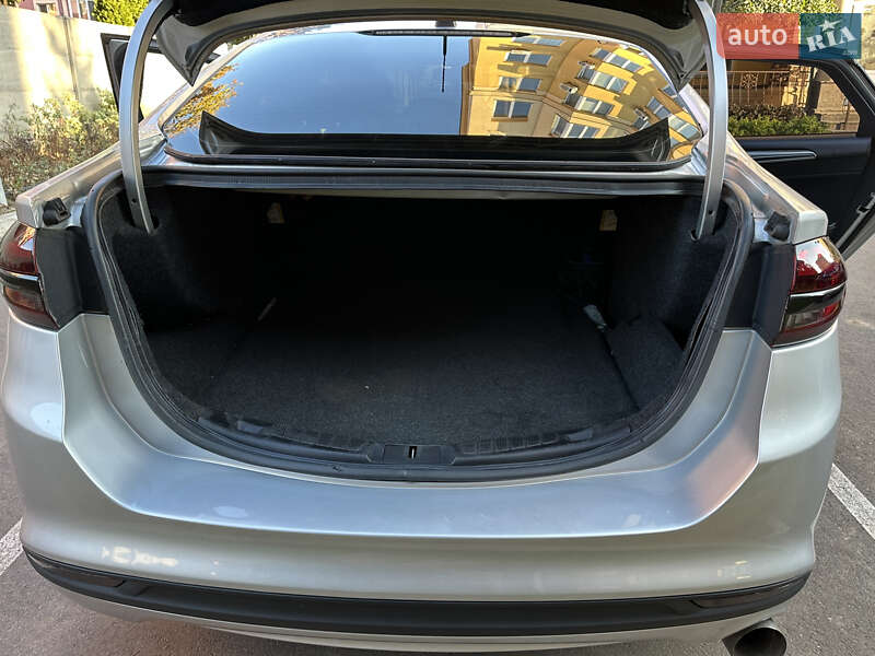 Седан Ford Fusion 2016 в Киеве фото 27 Седан Ford Fusion 2016 в Киеве