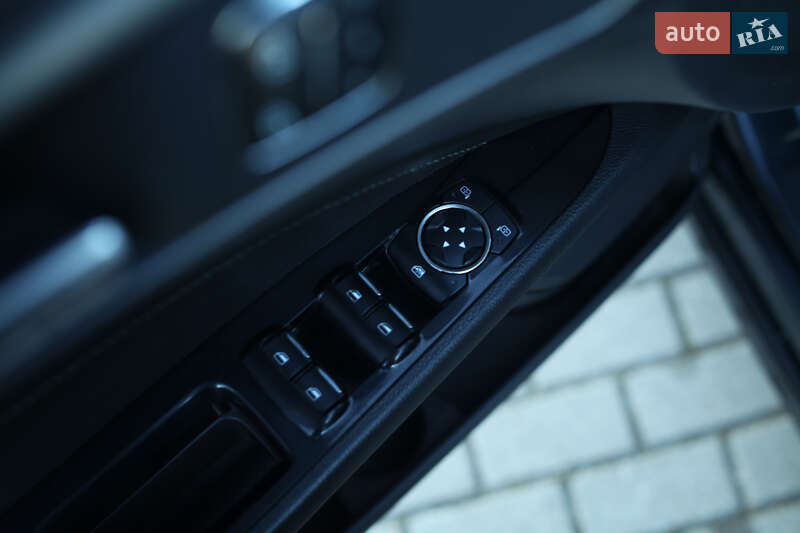 Седан Ford Fusion 2014 в Хмельницькому