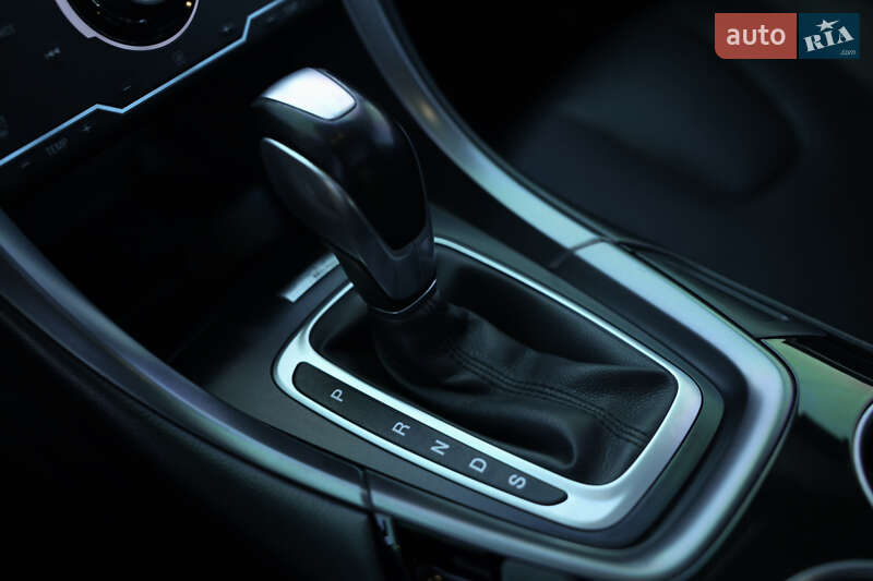 Седан Ford Fusion 2014 в Хмельницькому