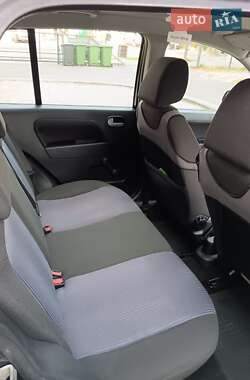 Хэтчбек Ford Fusion 2007 в 