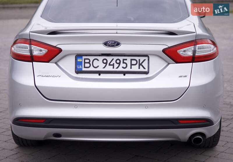 Седан Ford Fusion 2015 в Львове