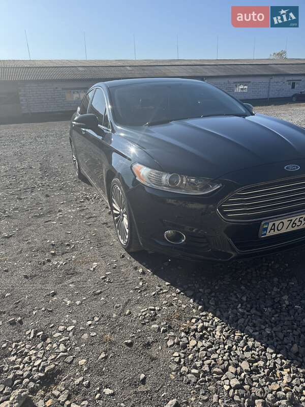 Седан Ford Fusion 2014 в Тячеві