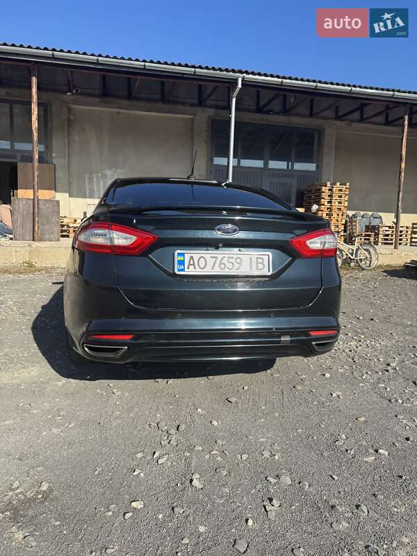 Седан Ford Fusion 2014 в Тячеві