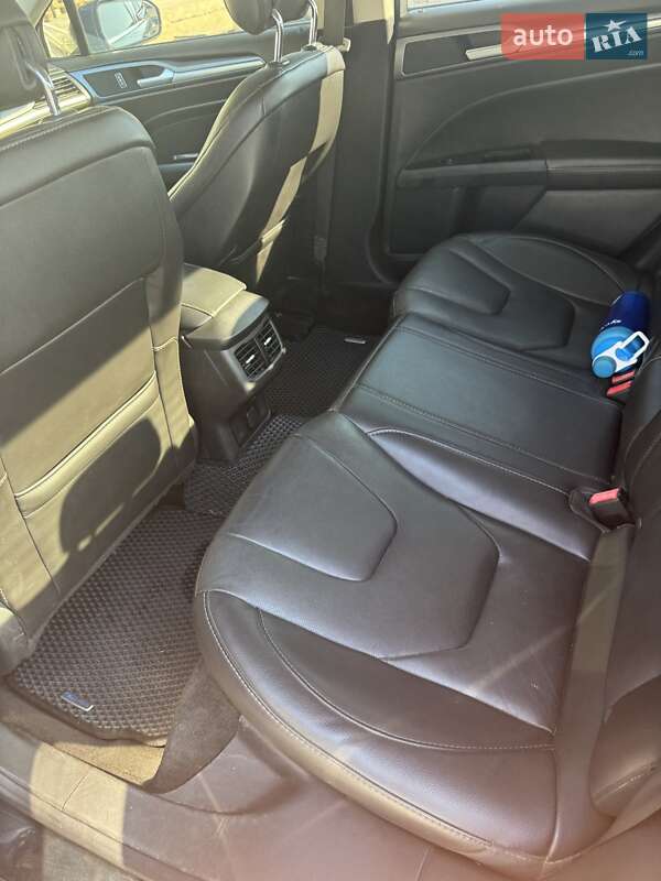 Седан Ford Fusion 2014 в Тячеві