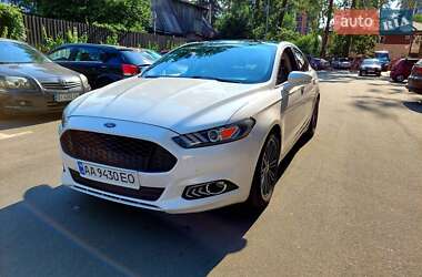 Седан Ford Fusion 2014 в Львове
