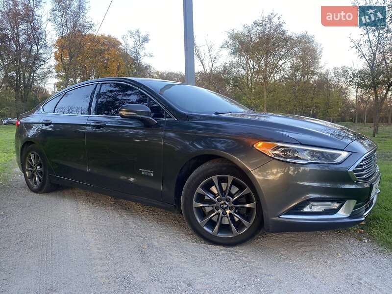Седан Ford Fusion 2016 в Кропивницком