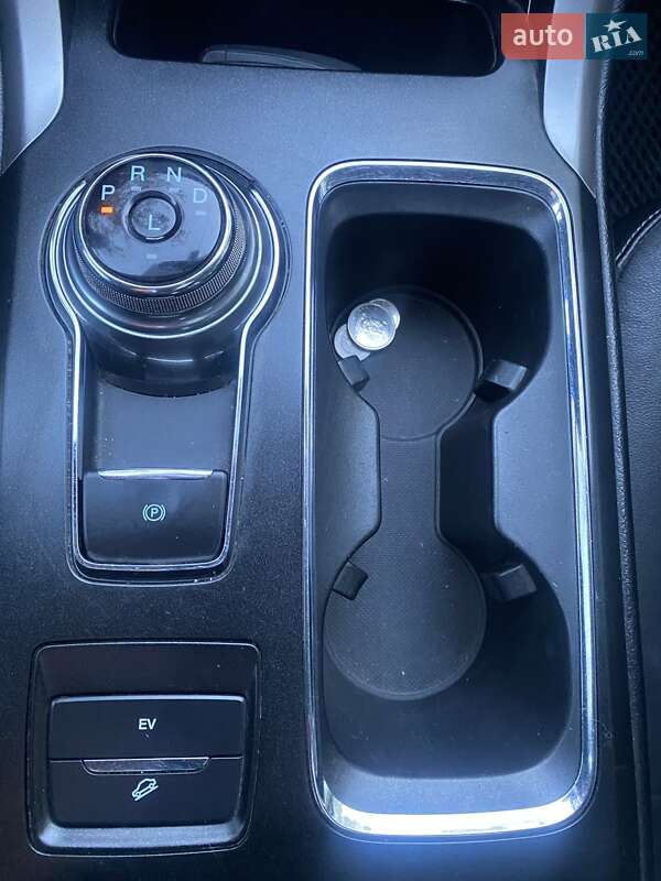 Седан Ford Fusion 2016 в Кропивницком