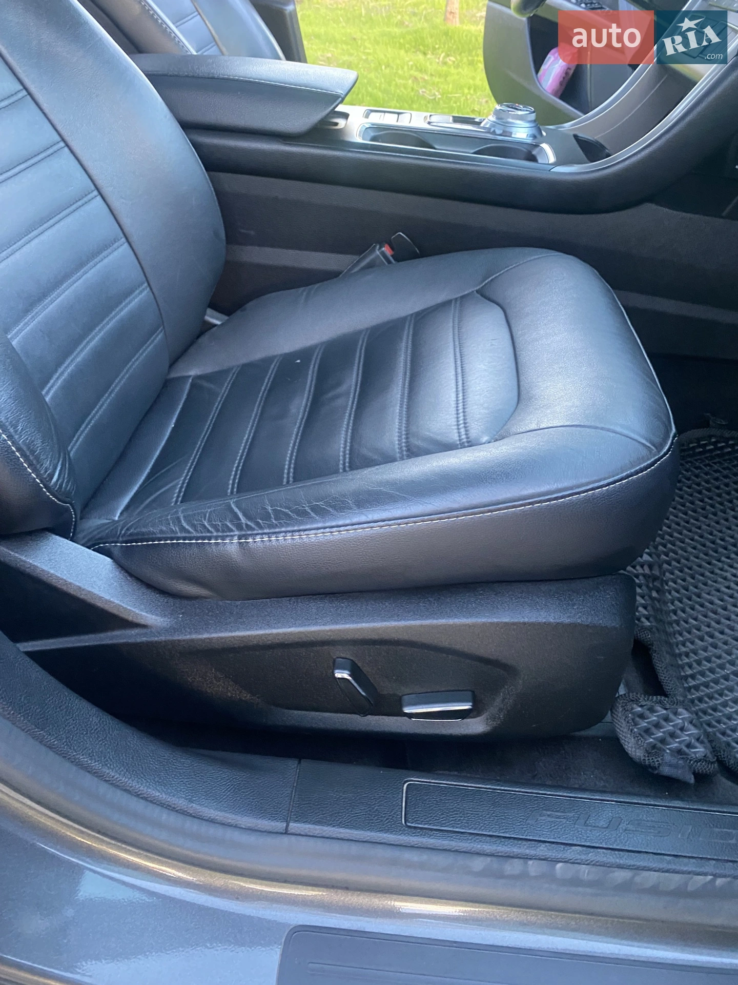 2016 Ford Fusion - мініатюра 35