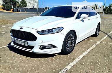 Седан Ford Fusion 2015 в Києві