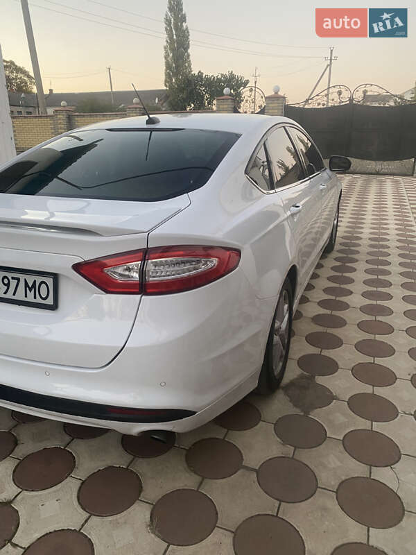 Седан Ford Fusion 2013 в Києві