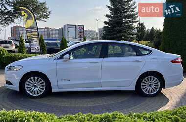 Седан Ford Fusion 2014 в Львові