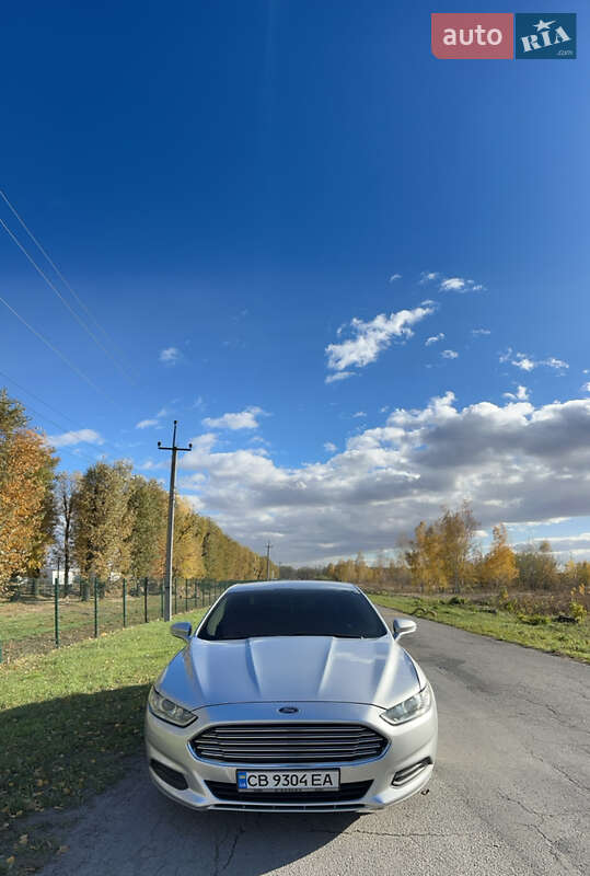 Седан Ford Fusion 2013 в 