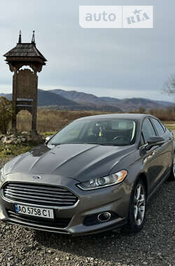 Седан Ford Fusion 2013 в Вышкове