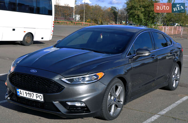 Седан Ford Fusion 2016 в Києві
