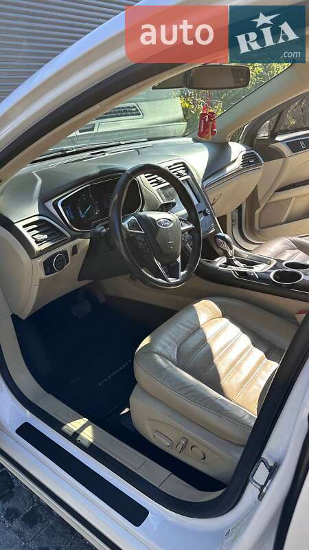 Седан Ford Fusion 2013 в Днепре