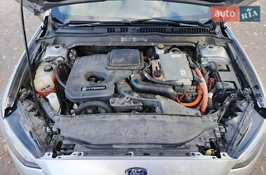 Седан Ford Fusion 2018 в 