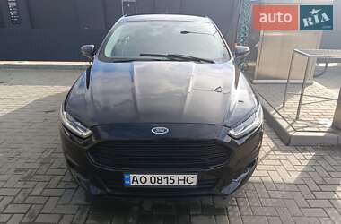 Седан Ford Fusion 2015 в 