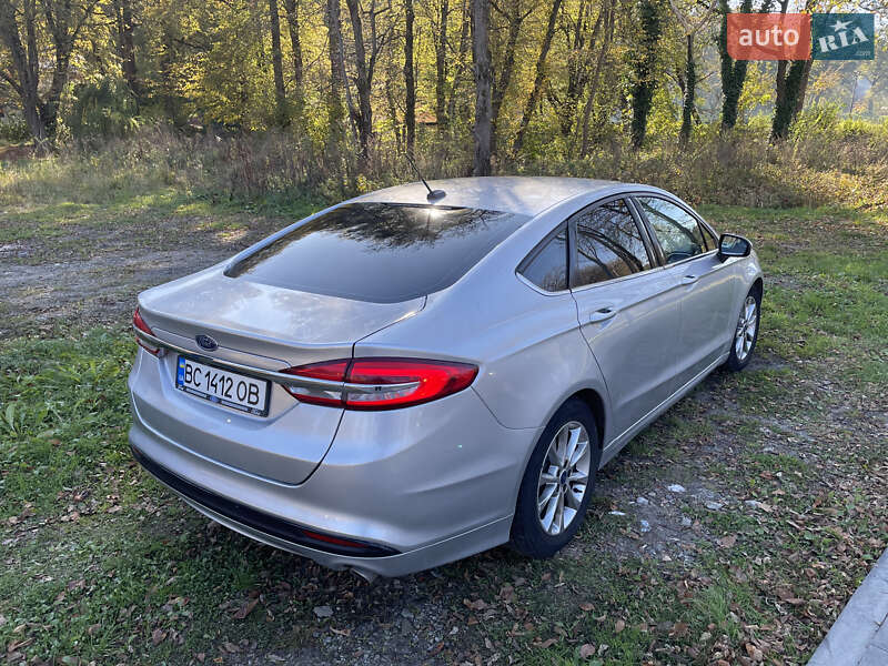 Седан Ford Fusion 2016 в Дрогобичі