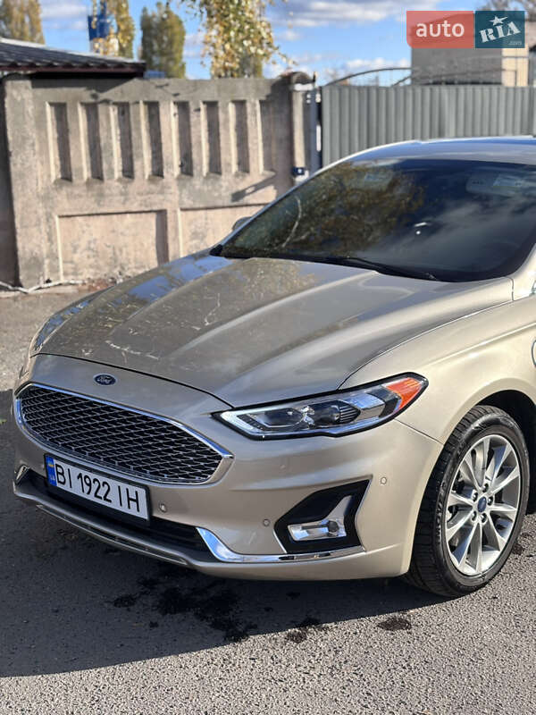 Седан Ford Fusion 2017 в Полтаві