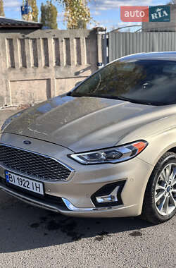 Седан Ford Fusion 2017 в Полтаві