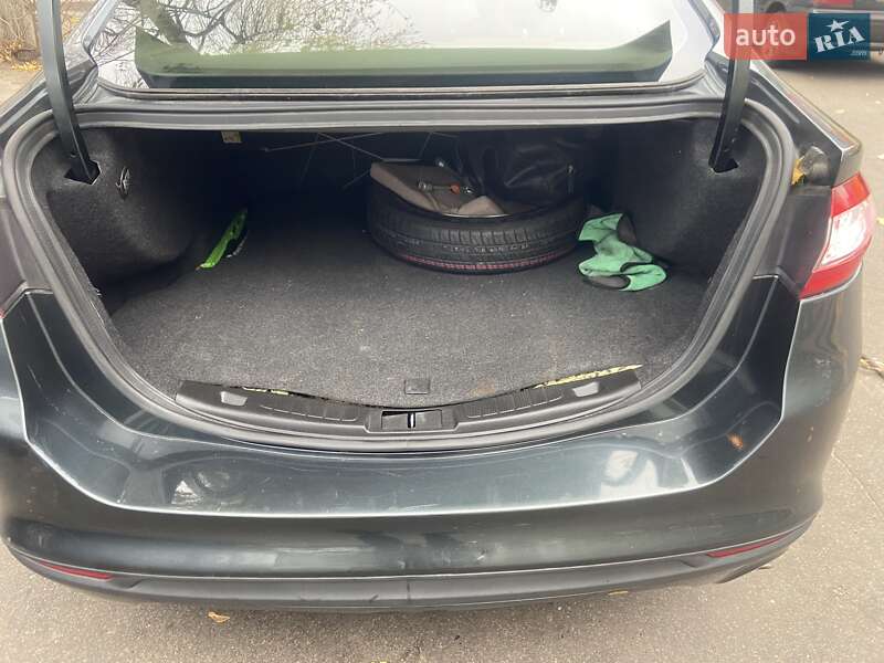 Седан Ford Fusion 2015 в Броварах